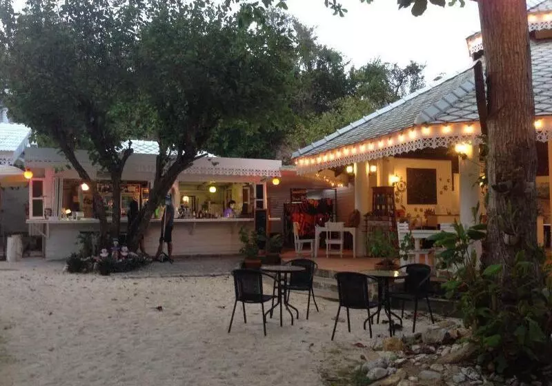 호텔 Nimmanoradee Resort