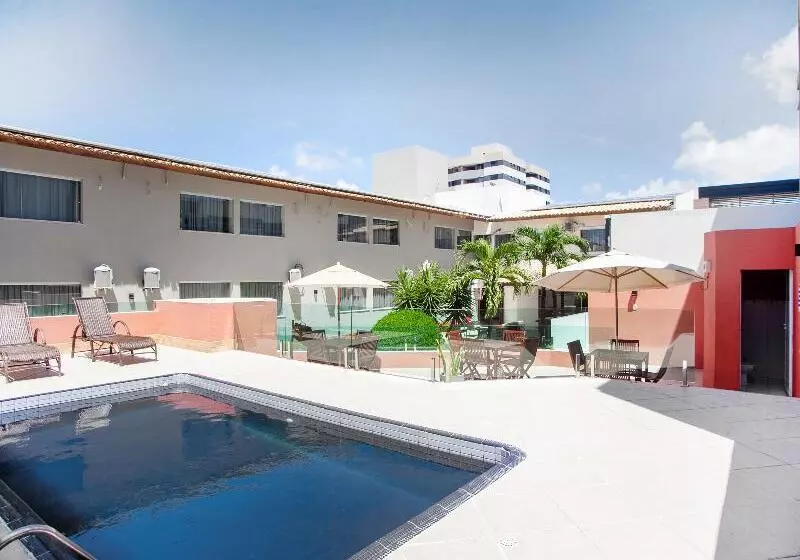 Отель Oyo Alto Da Praia