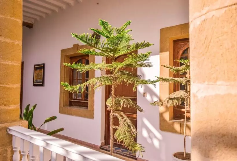 فندق Palais Des Remparts