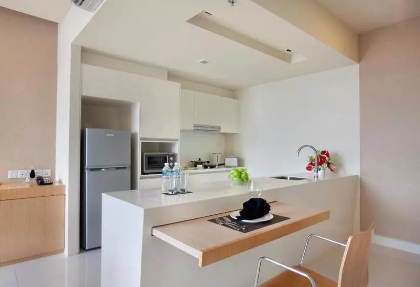 هتل Parkroyal Serviced Suites Kuala Lumpur