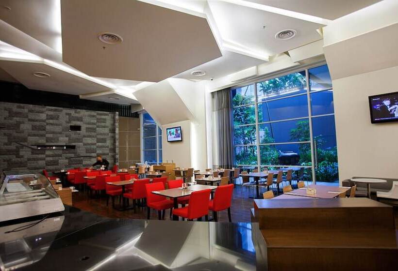 هتل Parkroyal Serviced Suites Kuala Lumpur