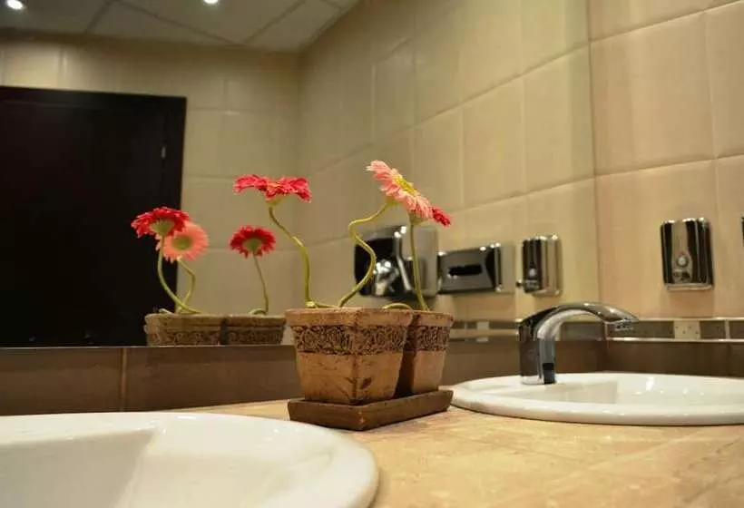 호텔 Riverside Family