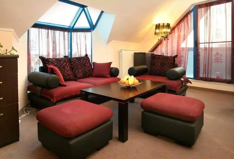 호텔 Riverside Family