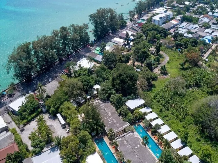 Phuket Sea Resort Sha Extra Plus