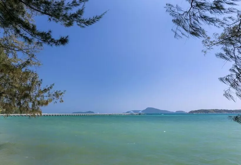 Phuket Sea Resort Sha Extra Plus