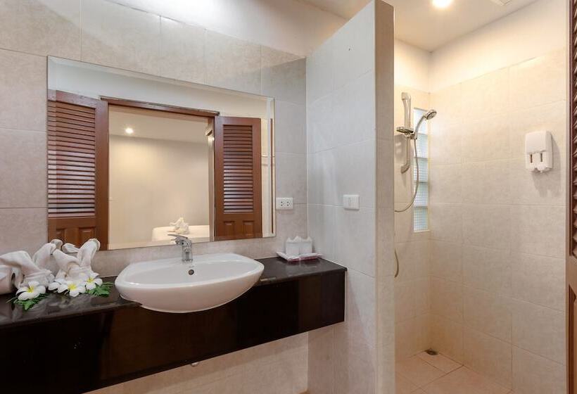 Phuket Sea Resort Sha Extra Plus