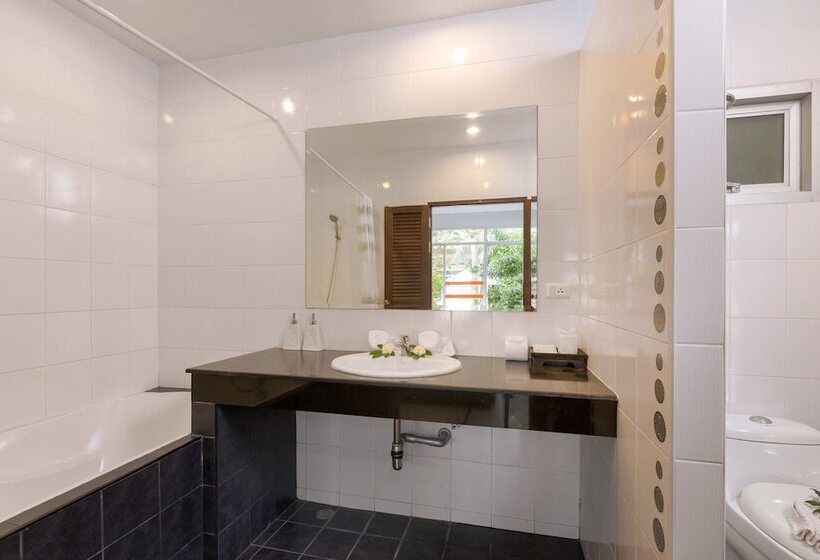 Phuket Sea Resort Sha Extra Plus