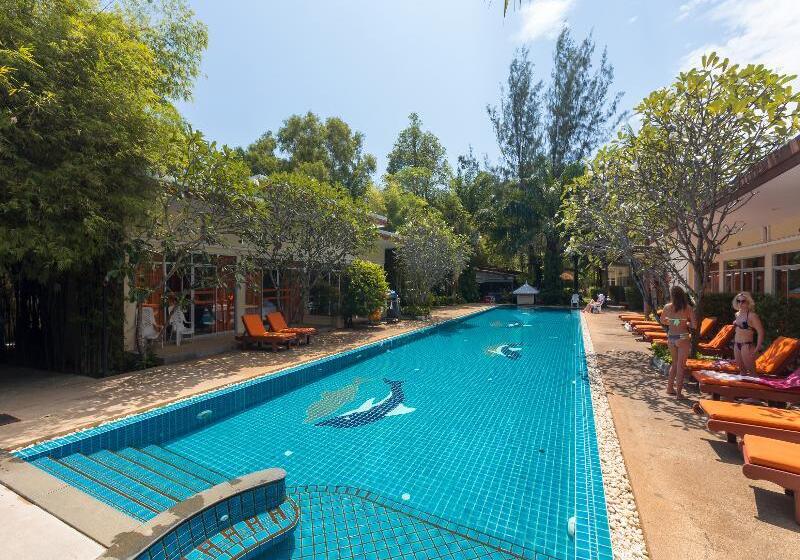 Phuket Sea Resort Sha Extra Plus