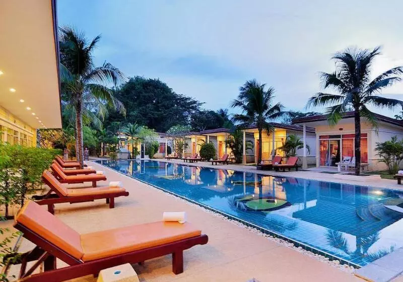 Phuket Sea Resort Sha Extra Plus