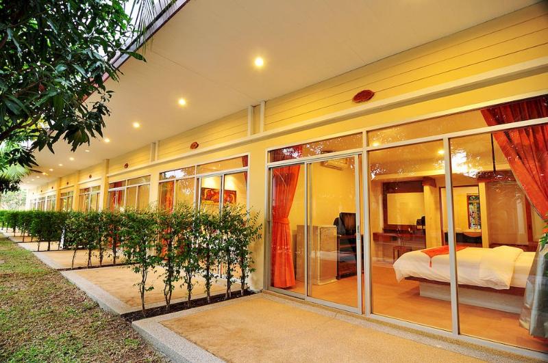 Phuket Sea Resort Sha Extra Plus