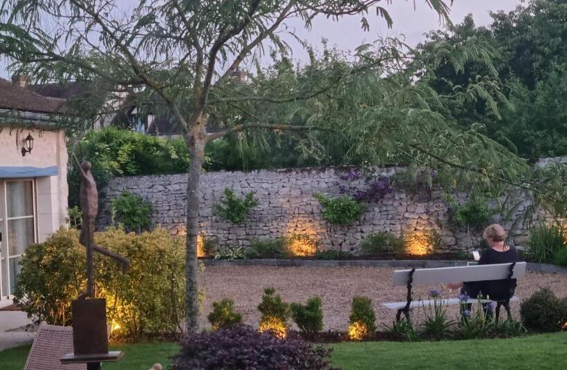 مبيت وإفطار Les Vieilles Pierres Chambres D Hôtes