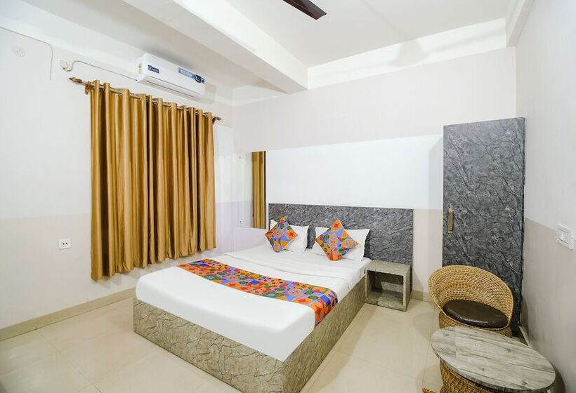 Hôtel Fabexpress Sai Villa