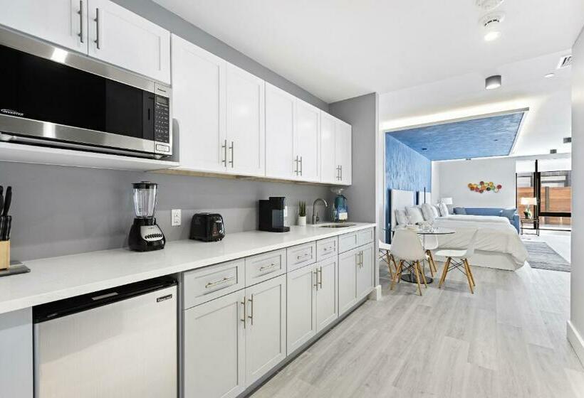 호텔 Global Luxury Suites At The Arches