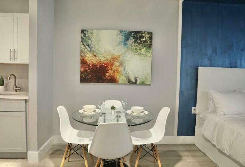 호텔 Global Luxury Suites At The Arches