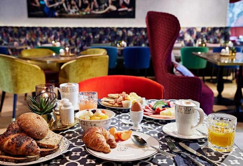 Me And All Hotel Dusseldorf Oberkassel, By Hyatt