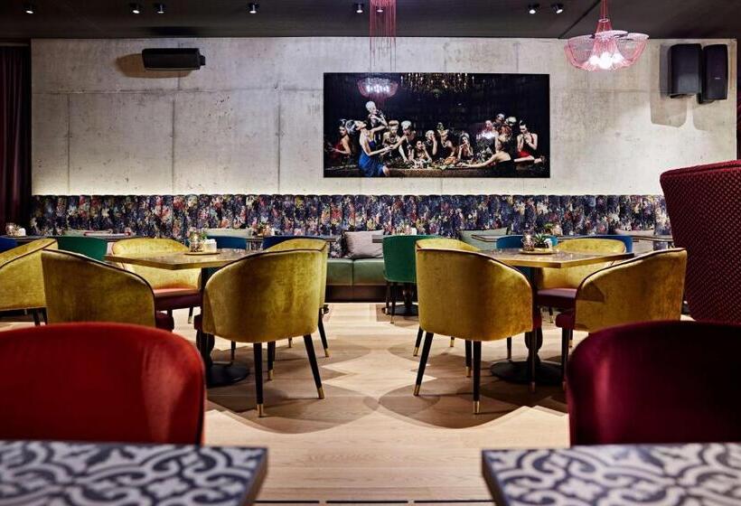 Me And All Hotel Dusseldorf Oberkassel, By Hyatt