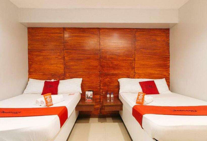 호텔 Reddoorz @ 77 Travellers Inn Malolos Bulacan