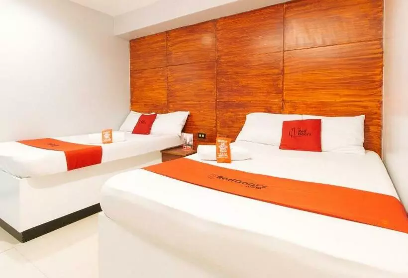 هتل Reddoorz @ 77 Travellers Inn Malolos Bulacan