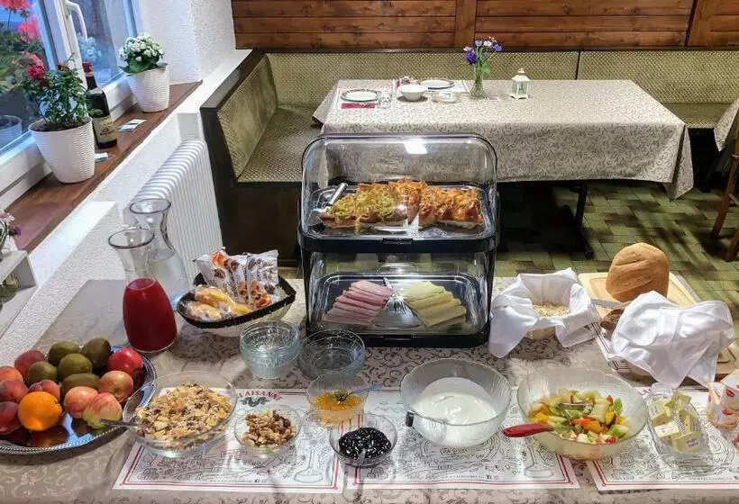 Pension Waldegg   Restaurant