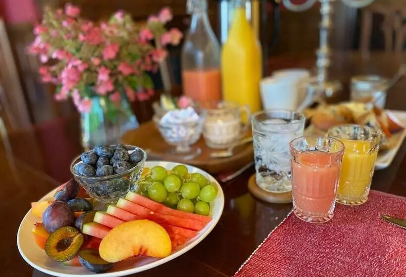 Aamiaismajoitus (B&B) The Lady Mary Inn