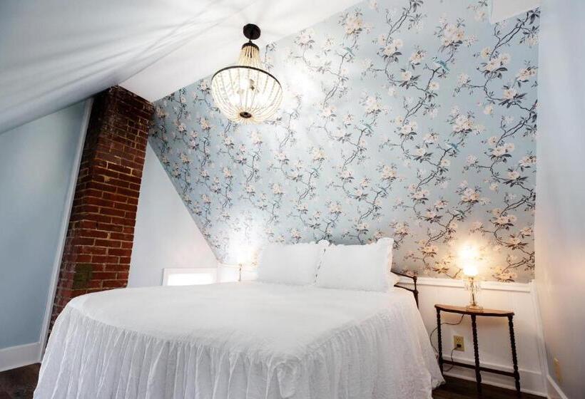 민박 The Victorian On Main