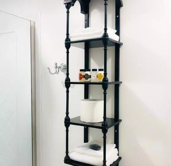 Aamiaismajoitus (B&B) The Victorian On Main