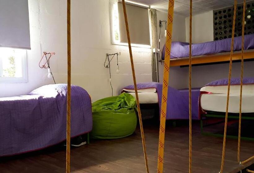 Hostel Casa De Artistas Multiespacio Tanti