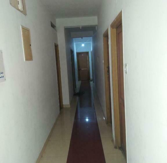 호텔 Al Salama Guest House Only For Indians