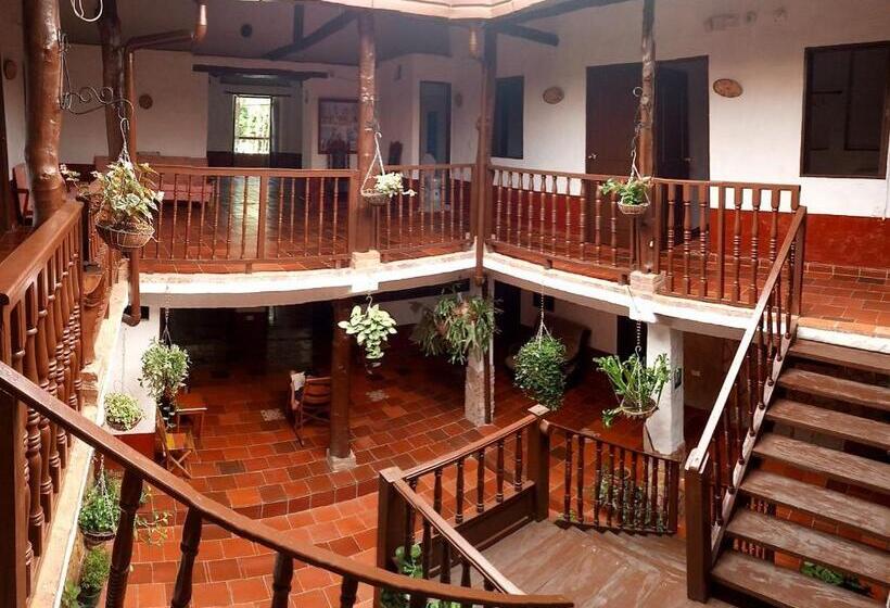 هتل Central Graciela