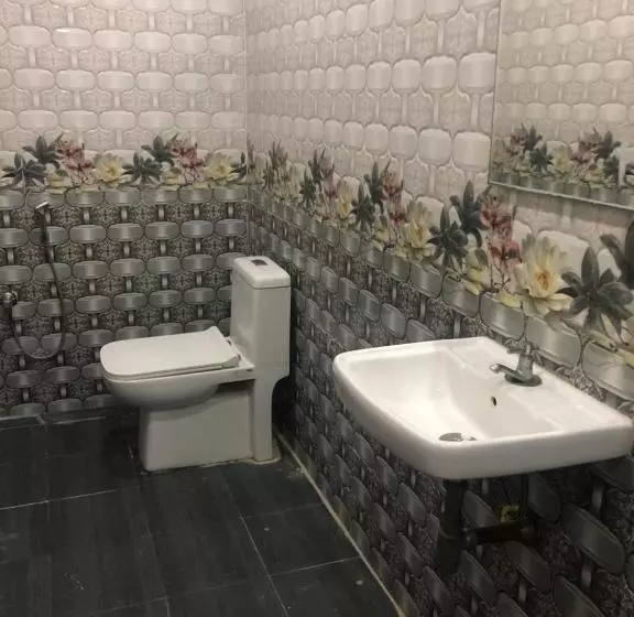 ホテル Kumaran Residency