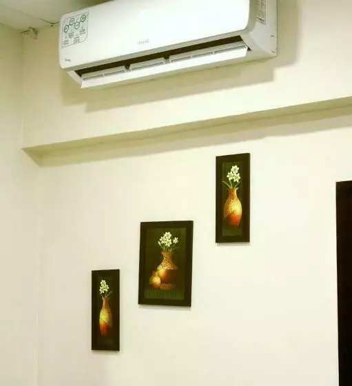 ホテル Kumaran Residency