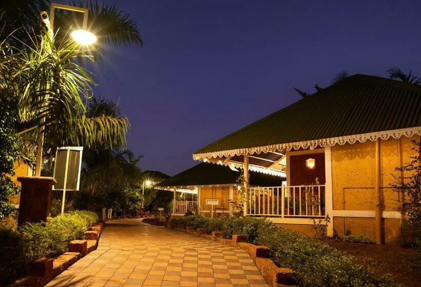 Hotel The Palmnest Resort