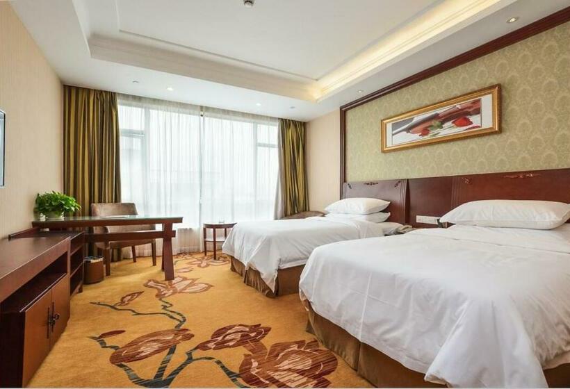 Vienna Hotel Suzhou Yangcheng Lake Huayi Movie World
