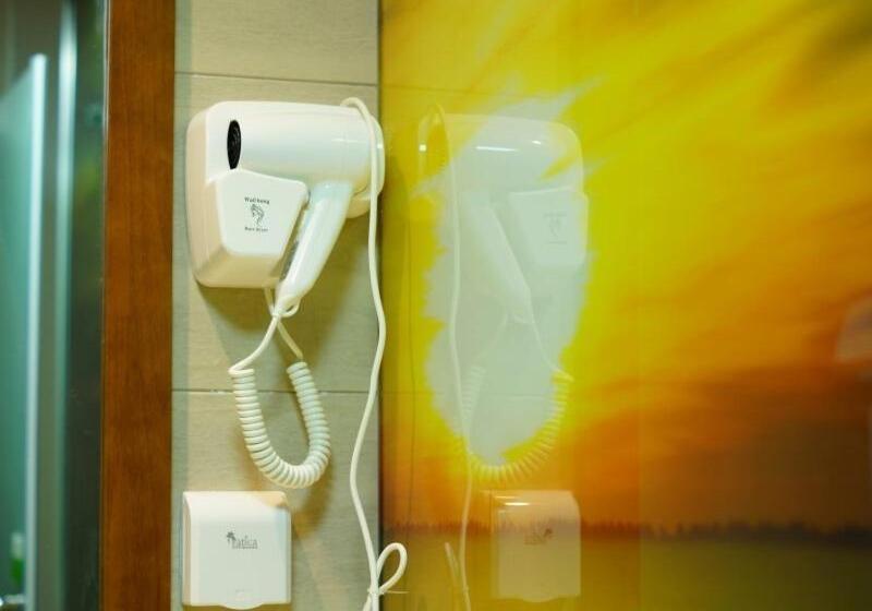 Vatica Anhui Fuyang Linquan South Jiefang Hotel