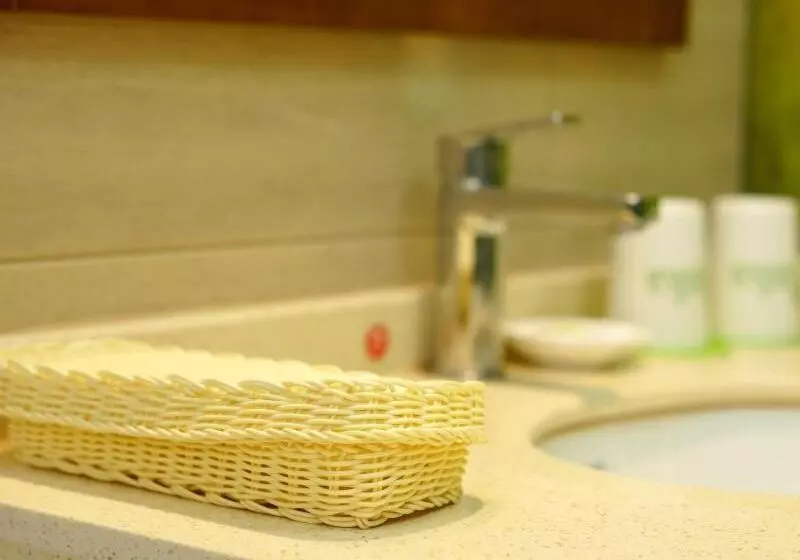 Vatica Anhui Fuyang Linquan South Jiefang Hotel