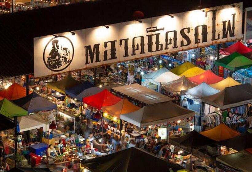 Hotel Capital O 411 Grandview Condo 15