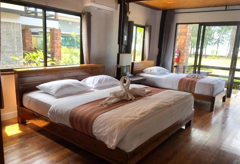 酒店 The Chevalley Beach Resort