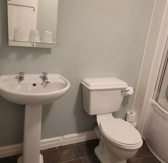 ユースホステル Bower House Inn