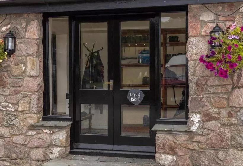 ユースホステル Bower House Inn