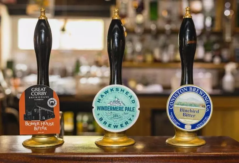 ユースホステル Bower House Inn