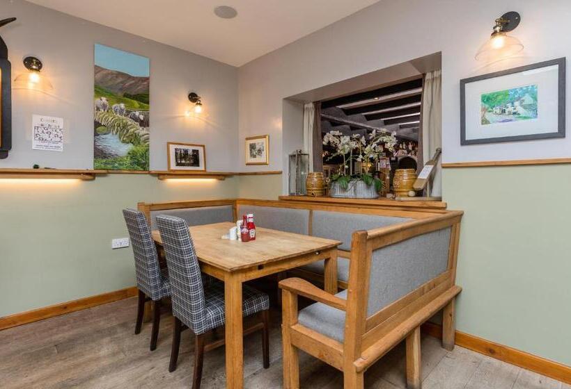 הוסטל Bower House Inn