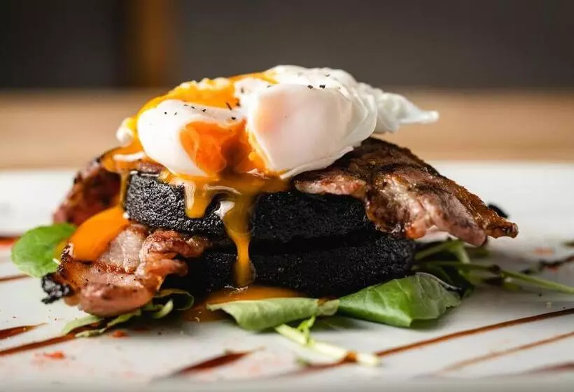 ユースホステル Bower House Inn