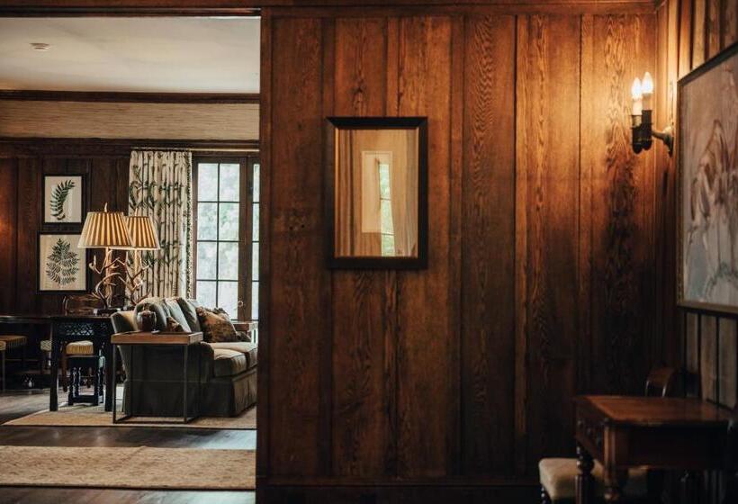 ホテル The Greystone Inn