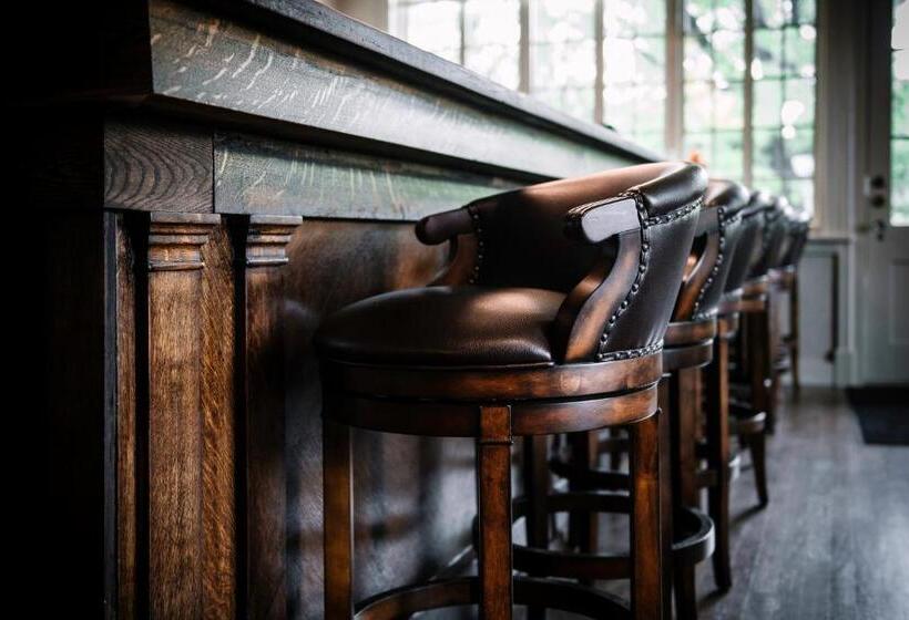 ホテル The Greystone Inn