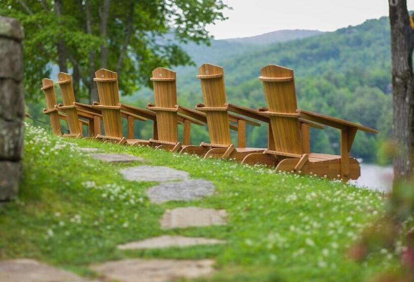 ホテル The Greystone Inn