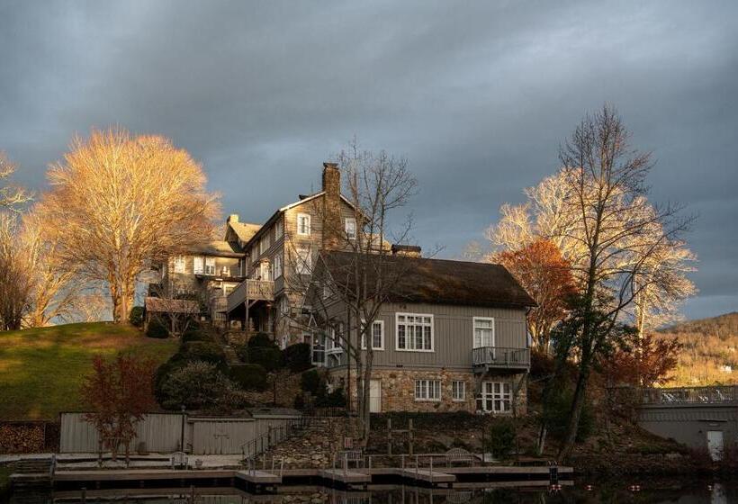 ホテル The Greystone Inn