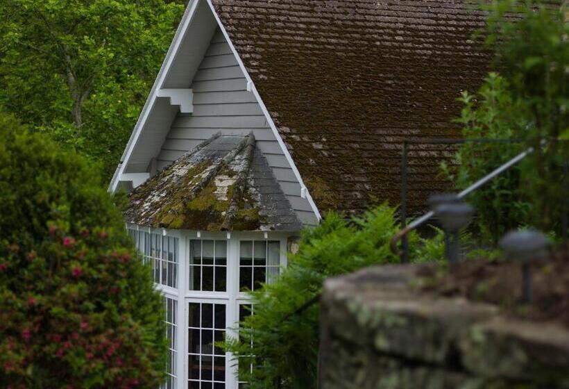 ホテル The Greystone Inn