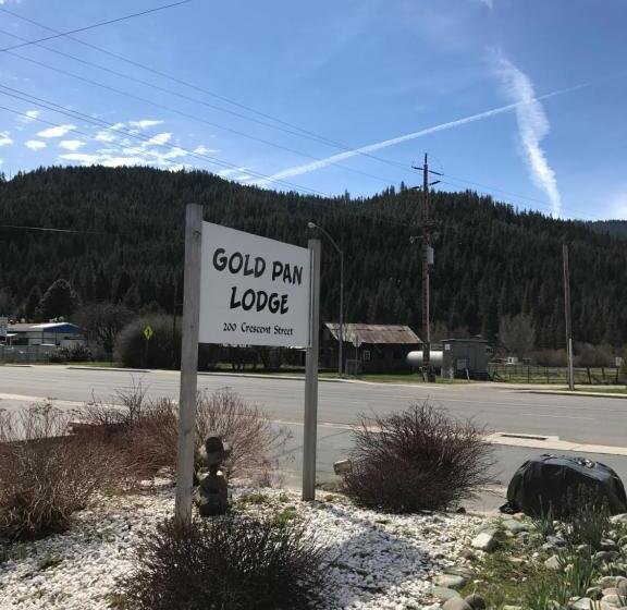 فندق على الطريق Gold Pan Lodge