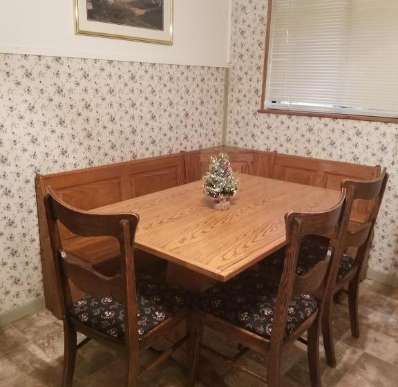 فندق على الطريق Gold Pan Lodge