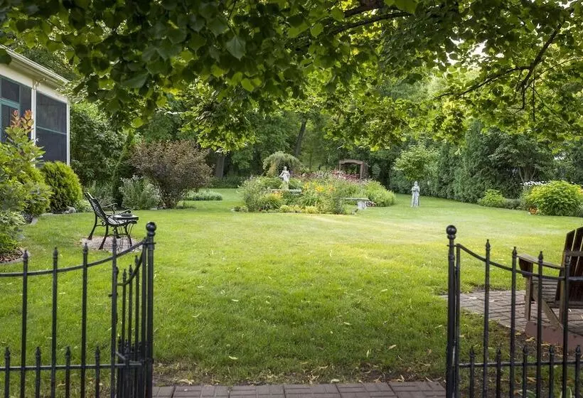 Aamiaismajoitus (B&B) Aldrich Guest House